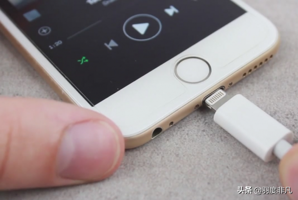 iPhone14系列继续采用Lightning接口，但iPad或将彻底改用USB-C