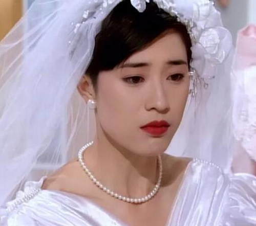 陈法蓉的痛：两次与李嘉欣爱上同一人，42岁又被“富豪”卷走2亿