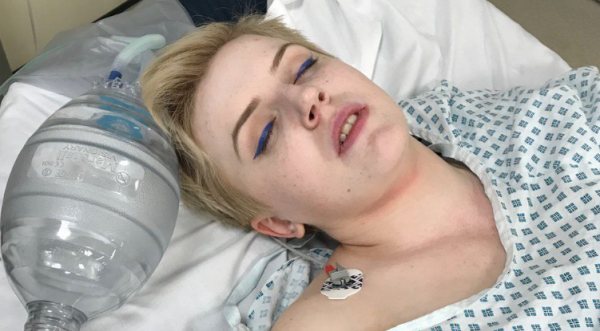 一笑就过敏！英女运动员患罕见病住院500次，太开心差点“笑死”