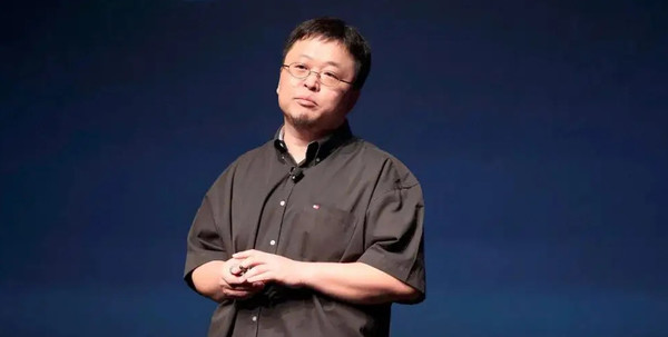 老罗为钟薛高喊冤：拿火烤，精神有问题，网友：资本与资本的共情