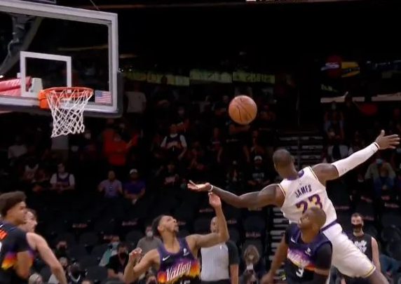 接轨篮联！NBA将修改快攻犯规规则，被犯规方获得一罚一掷