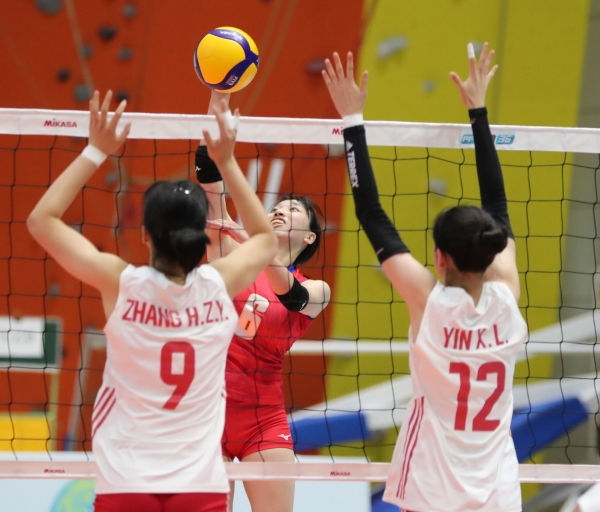 U20女排亚锦赛：中国决赛惨遭横扫屈居亚军，日本冠军，泰国季军
