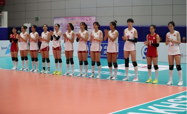 U20女排亚锦赛：中国决赛惨遭横扫屈居亚军，日本冠军，泰国季军
