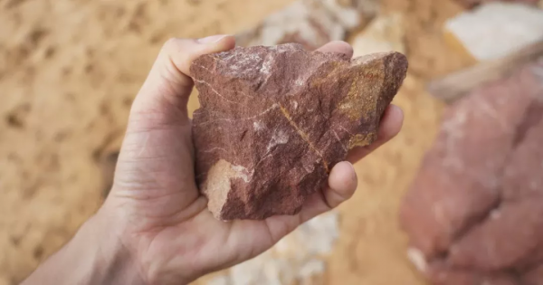 苏丹女子被控"通奸罪"，将以石刑处死！这种残酷古刑，至今仍存在