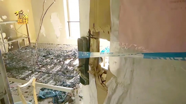 小伙儿将10万现金铺在床上睡觉没想到一把火烧得一干二净