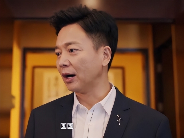 黄磊刘奕君成“冤种兄弟”，逆转“中年危机”的《张卫国的夏天》