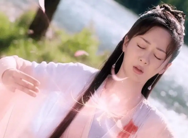 《沉香如屑》惊喜空降！挑战虐恋天花板，能否超越琉璃和香蜜？