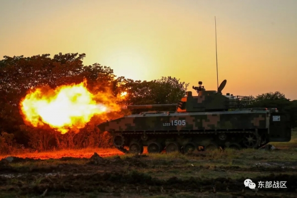 轰！轰！轰！第72集团军某合成旅进行实战化火力打击演练