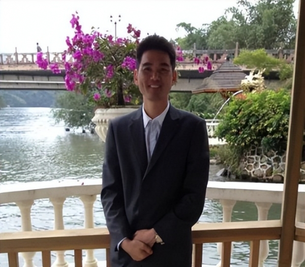 陈黎明:环卫工做清洁收垃圾一年赚5.6亿,升辉清洁将在港股上市