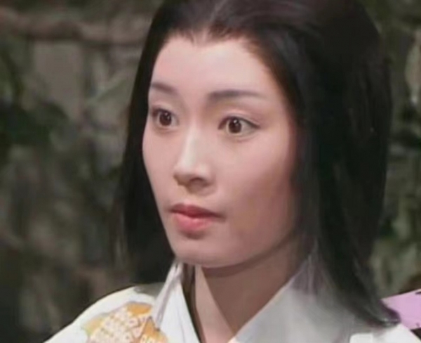 69岁日本女演员肠癌去世！生前欠债近千万，曾与赵文卓蒋勤勤拍戏