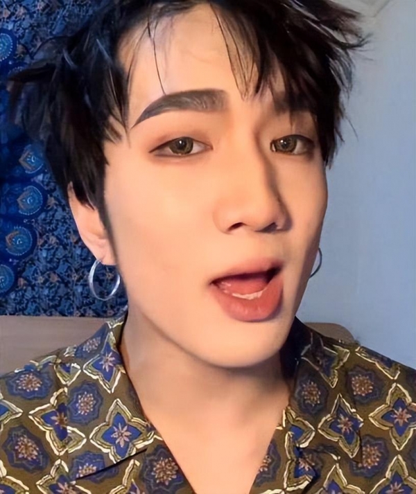 网红韩美娟疑直播中跳楼轻生 北京警方回应