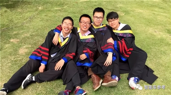 电子科大高材生突破固态电池：能密5倍于刀片电池、3分钟充满