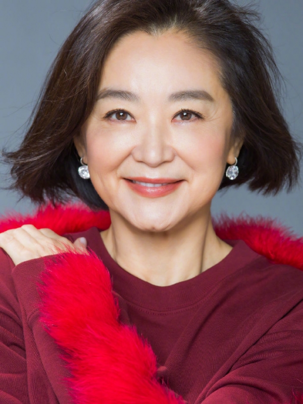 林青霞回应获香港大学荣誉博士学位兴奋地一直笑