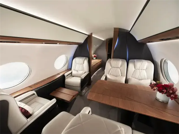 世界首富马斯克升级座驾：5.7亿的私人飞机究竟长啥样？