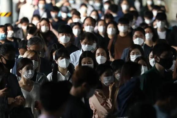 第二波疫情还有多久到来?我们可以根据现有数据做一个大致判断