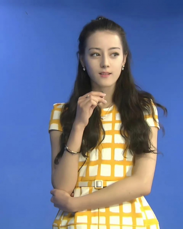 十年前迪丽热巴央视未播画面