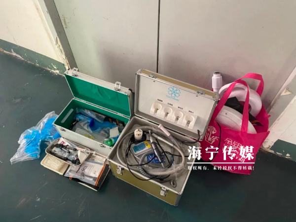 浙江58岁女子白天干保洁，晚上摇身一变…