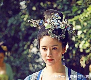 因为他们都谋反,导致了阴德妃也因此受到了牵连,从德妃下降为德嫔.