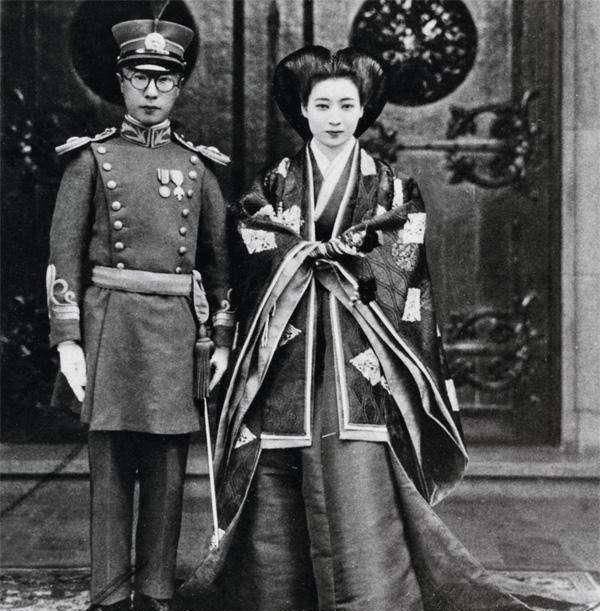 爱新觉罗溥杰:末代皇帝的亲弟弟,妻子是日本人,1994年离世