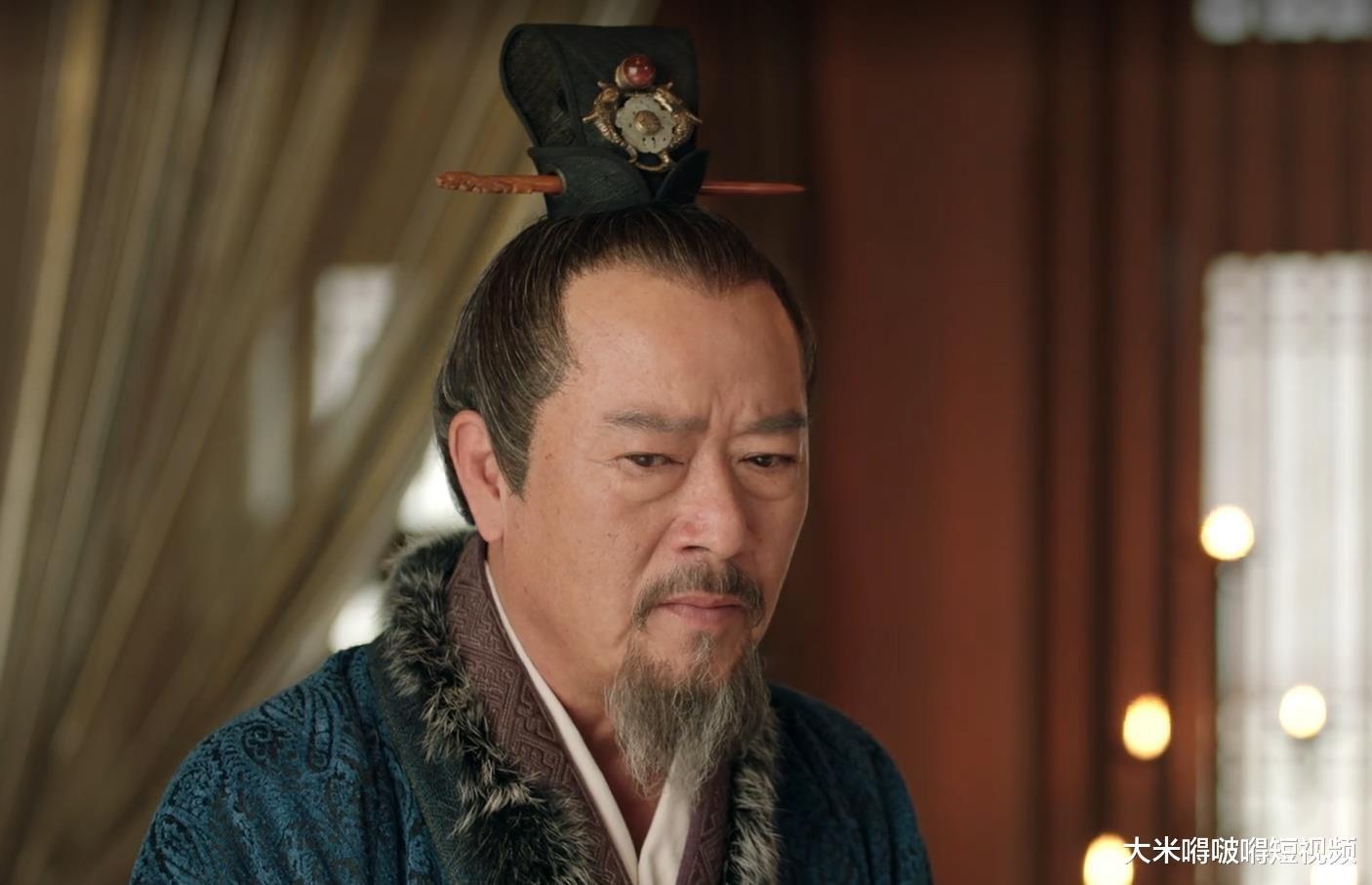 三年后,董卓义子吕布因为貂蝉,怒杀义父董卓.