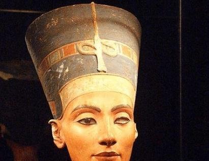 古埃及王后揭秘美貌的纳芙蒂蒂神秘消失之谜