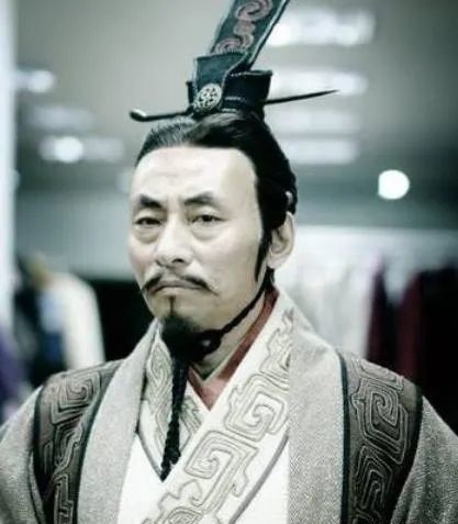 原因就是当时李世民还是秦王的时候,徐懋功虽然在李世民的阵营里,但是