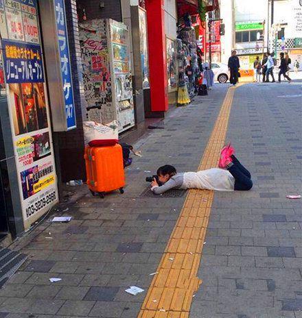 都说回眸一笑百媚生，您这是回眸一笑简直吓死人啊