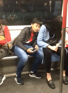 搞笑gif：味道虽好，可不能太贪哦