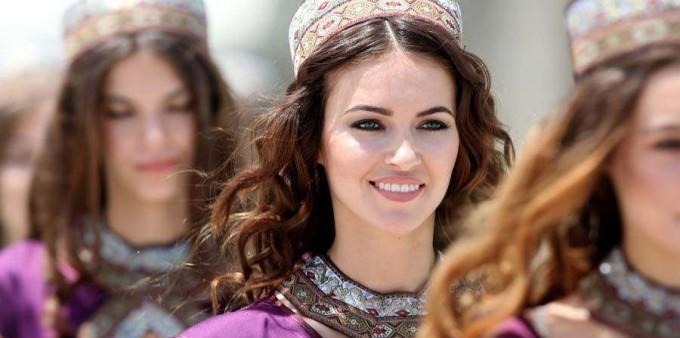 三国名将后裔流落中亚小国开创一显赫家族还出了位民族英雄4