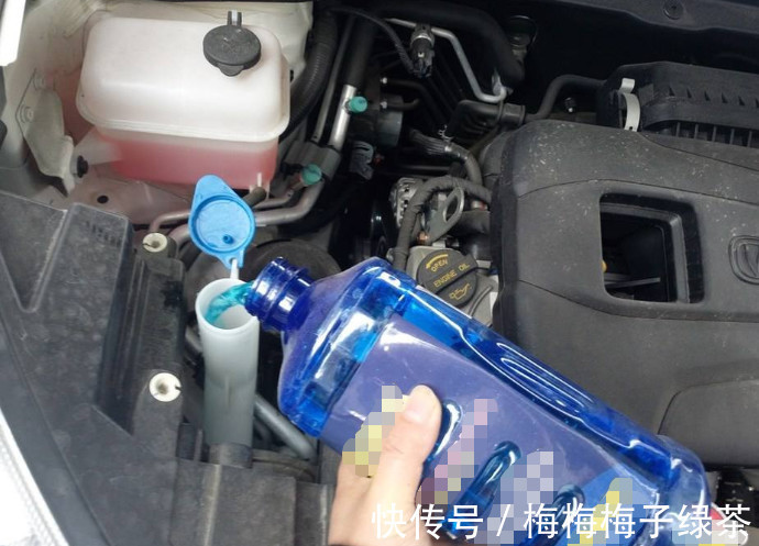 汽車玻璃水不足時能自己添加嗎老司機不懂最好別亂加