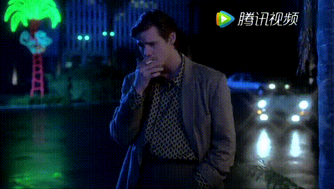 妹纸你这样开车是引人犯罪啊