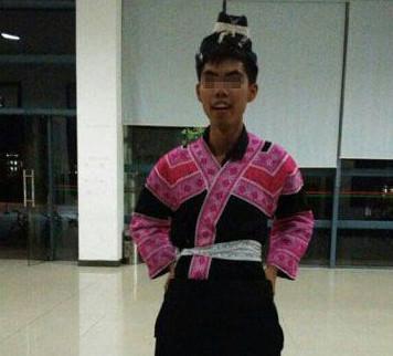 搞笑图：二货室友又没吃药
