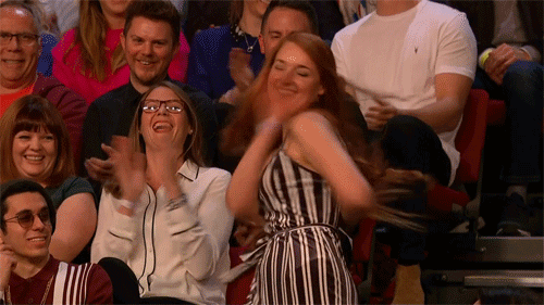 搞笑GIF图集精选：大妈对年轻人的玩法表示很不理解