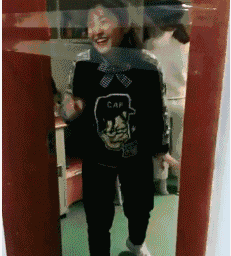 狸花娱乐：搞笑gif图~