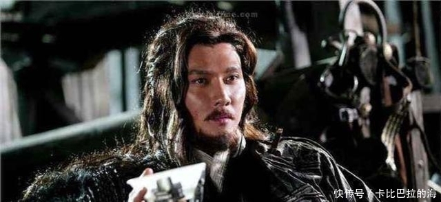 第一个因素:封存秦宫,还军霸上自胡亥这个败家子成了二世皇帝,陈胜