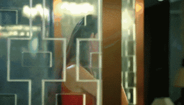 爆笑GIF: 发现武林高手了！这一脚让我从此踏上了不归路
