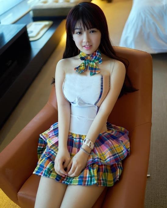 搞笑集锦：大多数喜欢带领结的妹子们，脖子一定短不了呀！