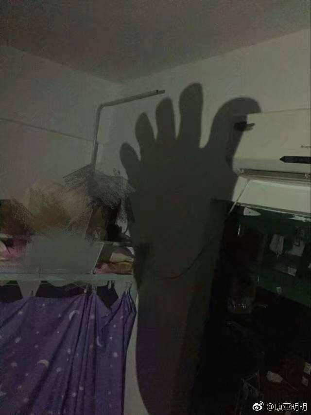 宿舍搞笑趣事合集：跟你说有女生要来，让你把衣服穿上也不穿