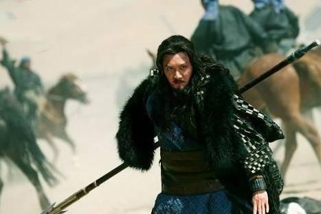 不过和后面这几位相比,在使枪上面,霸王只能屈居第六了