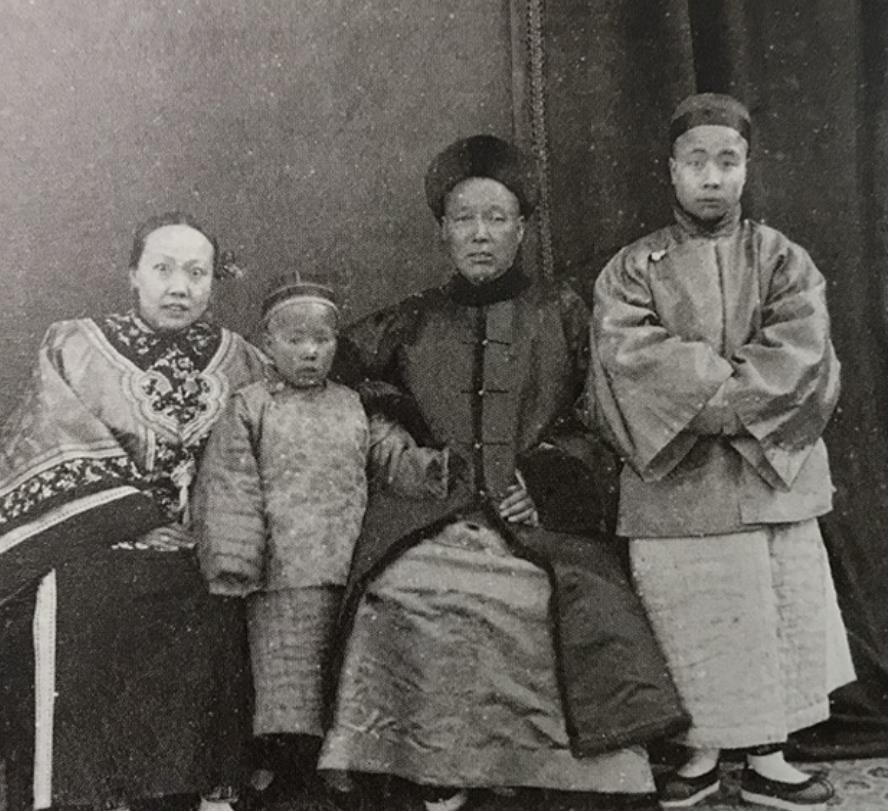 京城8大家族图片
