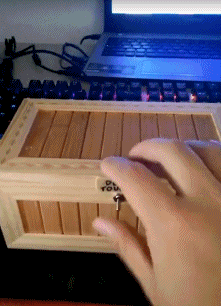 搞笑gif：最怕空气的突然安静，太窒息了！