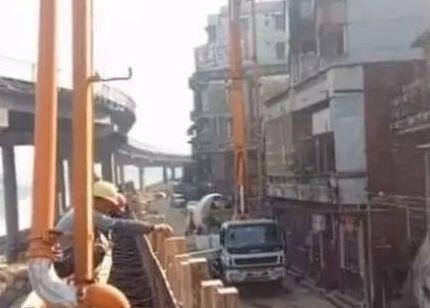 只要泵送钱到位，啥姿势咱都会，有这样玩过泵车的大神么？