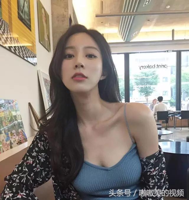 搞笑内涵笑话段子：鱼刺卡嗓子里，我忘告诉他了