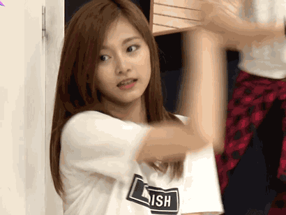 搞笑GIF图:设计师此时的内心是崩溃的!