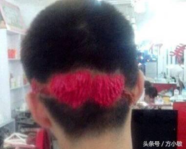 搞笑GIF：骑车不听劝，立马摔的四脚朝天