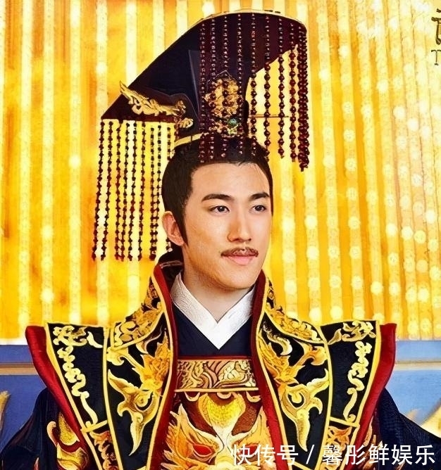 第二天,趁着回光返照的片刻,李世民把长孙无忌和禇遂良召进寝殿,对