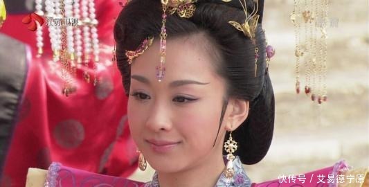 据说薛仁贵后来屡立战功,皇帝一高兴就赏赐给了他一个公主作为妻子,柳