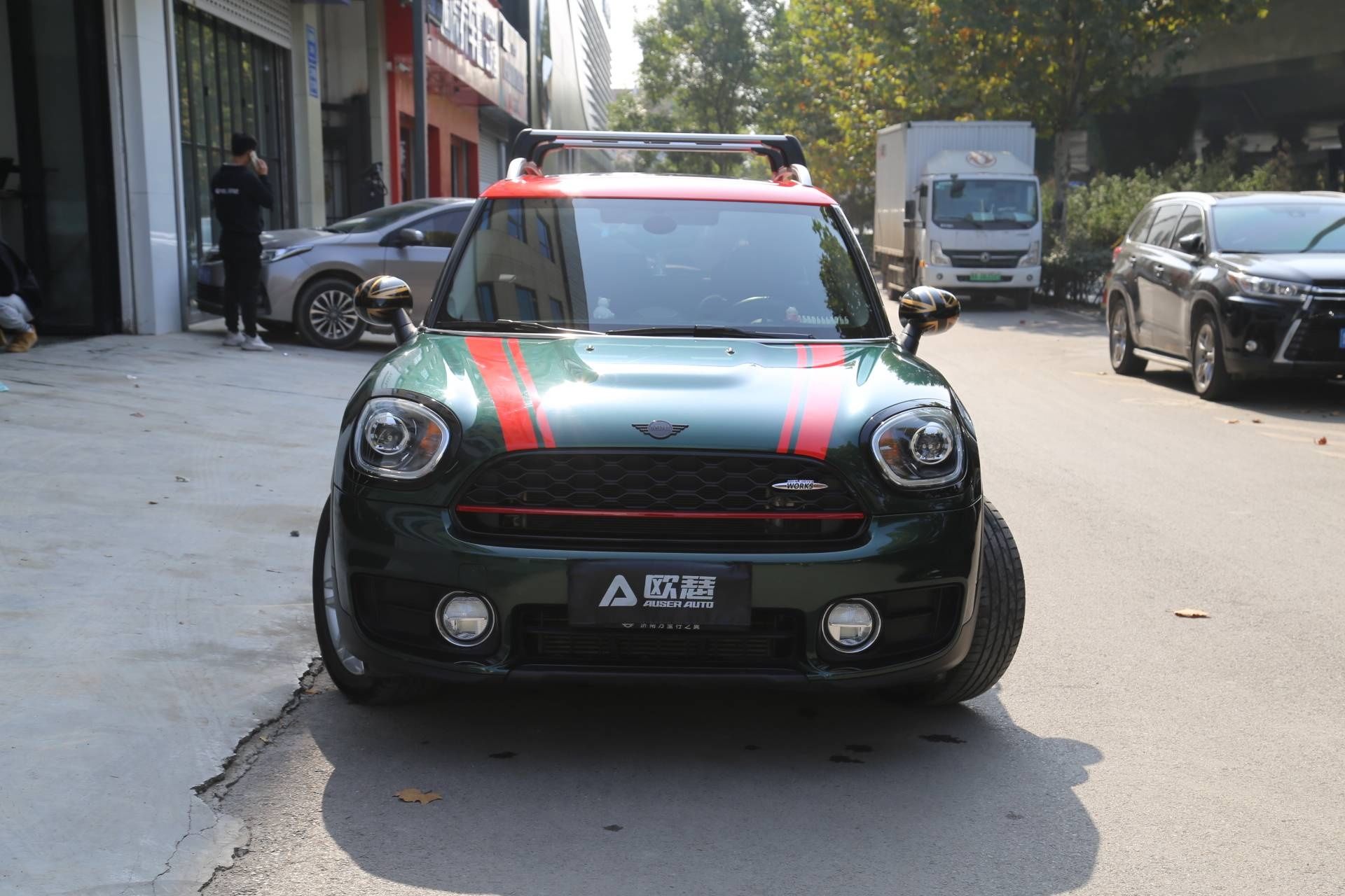 宝马升级案例 | 宝马mini改色红色车顶 车身拉花 中网 - 看看头条