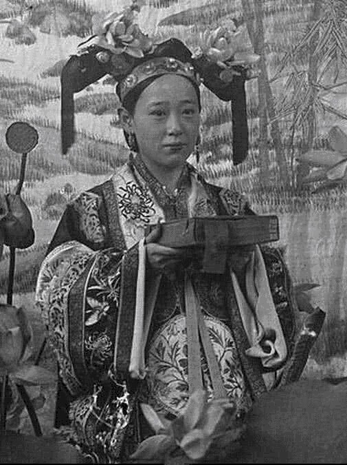清朝第一美女季秧图片