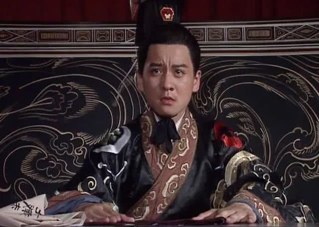 曹髦即位后钟会评价其为才同曹植武同曹操司马师听后慌了